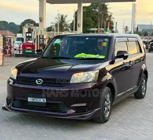 Toyota Corolla Rumion 2011 Burgundy