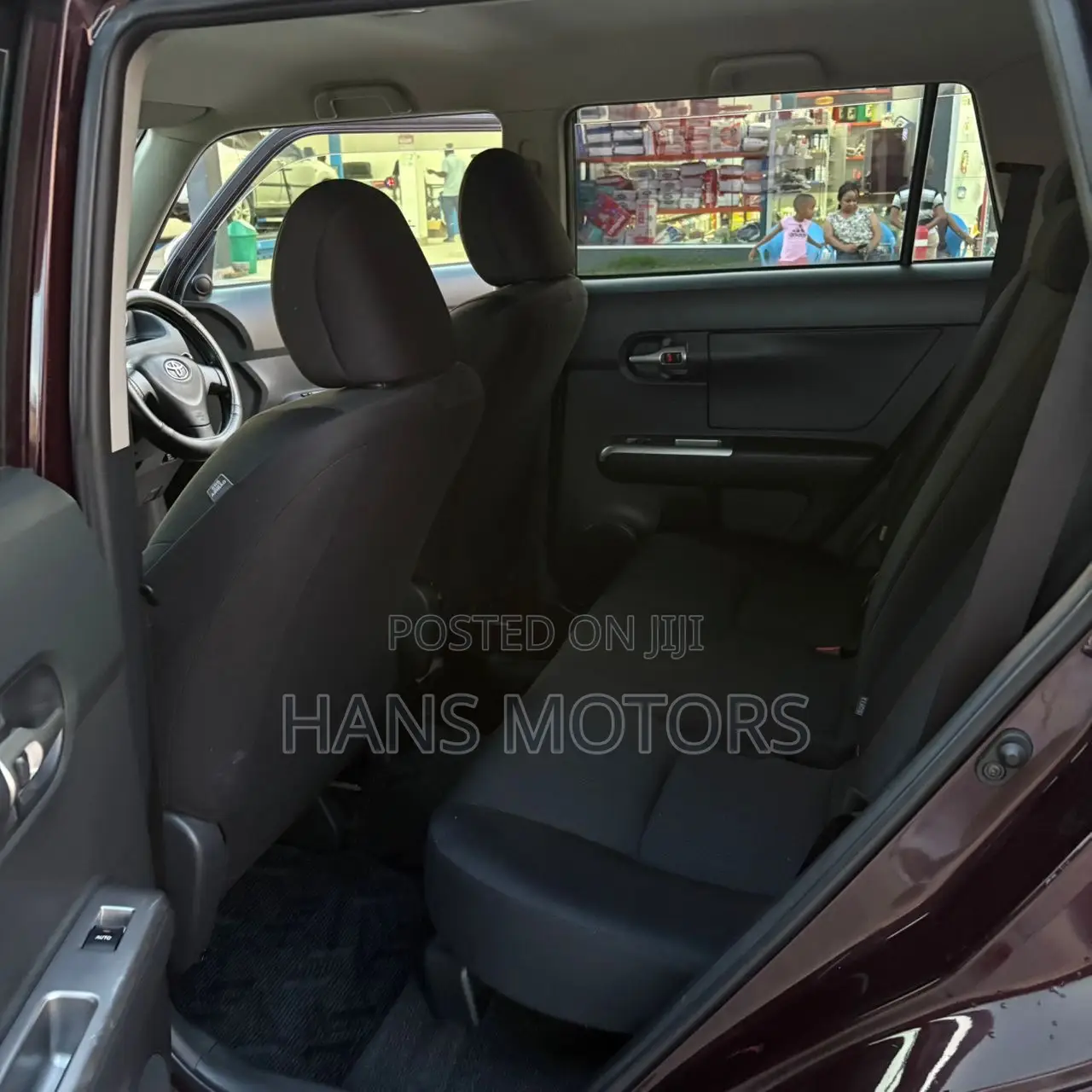 Toyota Corolla Rumion 2011 Burgundy