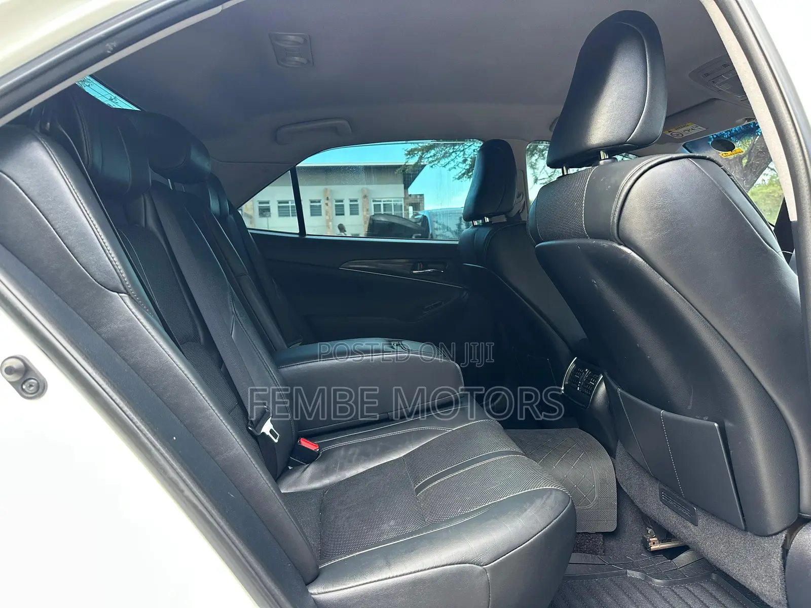 Toyota Crown 2014 White