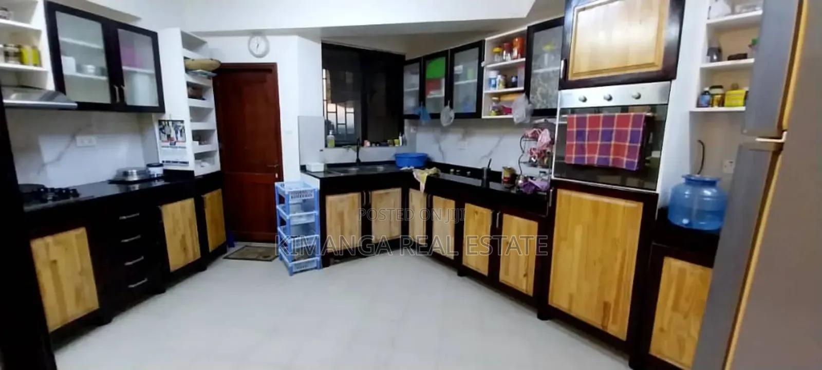 Furnished 3bdrm Apartment in Upanga East for sale