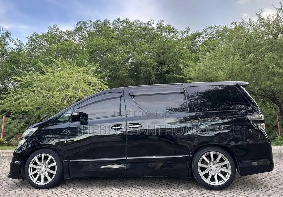 Toyota Alphard 2009 Black
