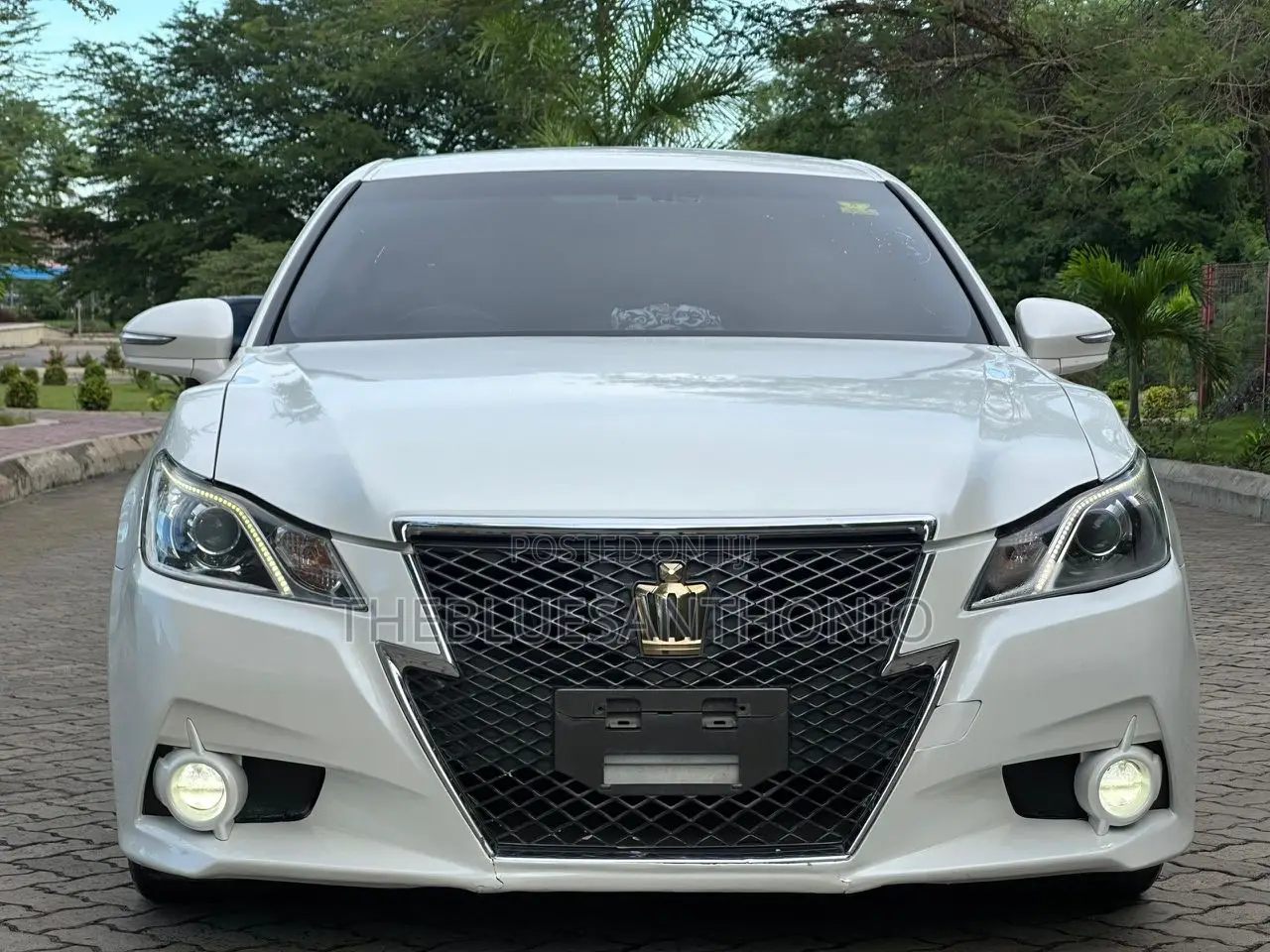 Toyota Crown 2015 White