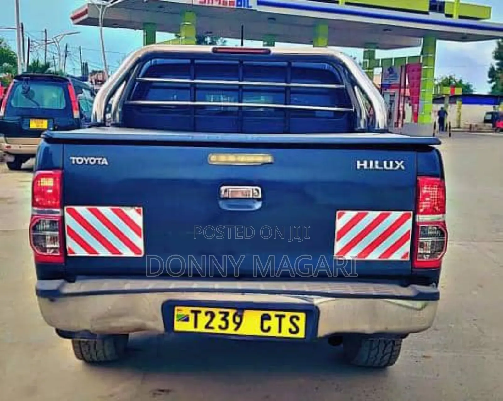 Toyota Hilux 2010 Blue
