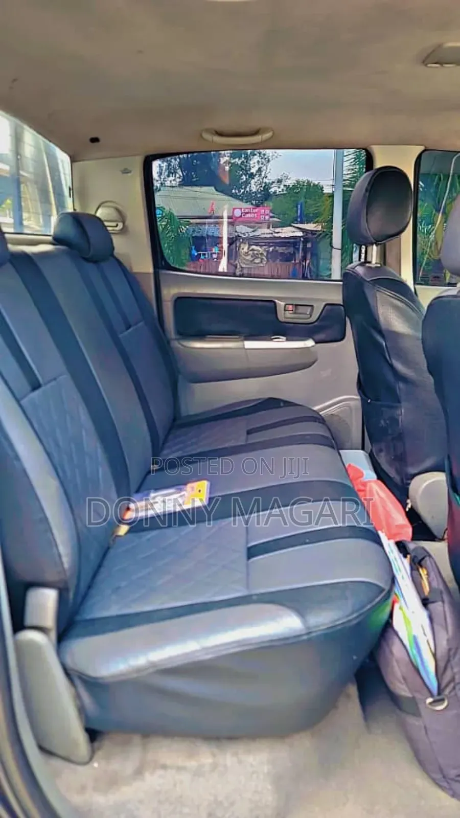 Toyota Hilux 2010 Blue