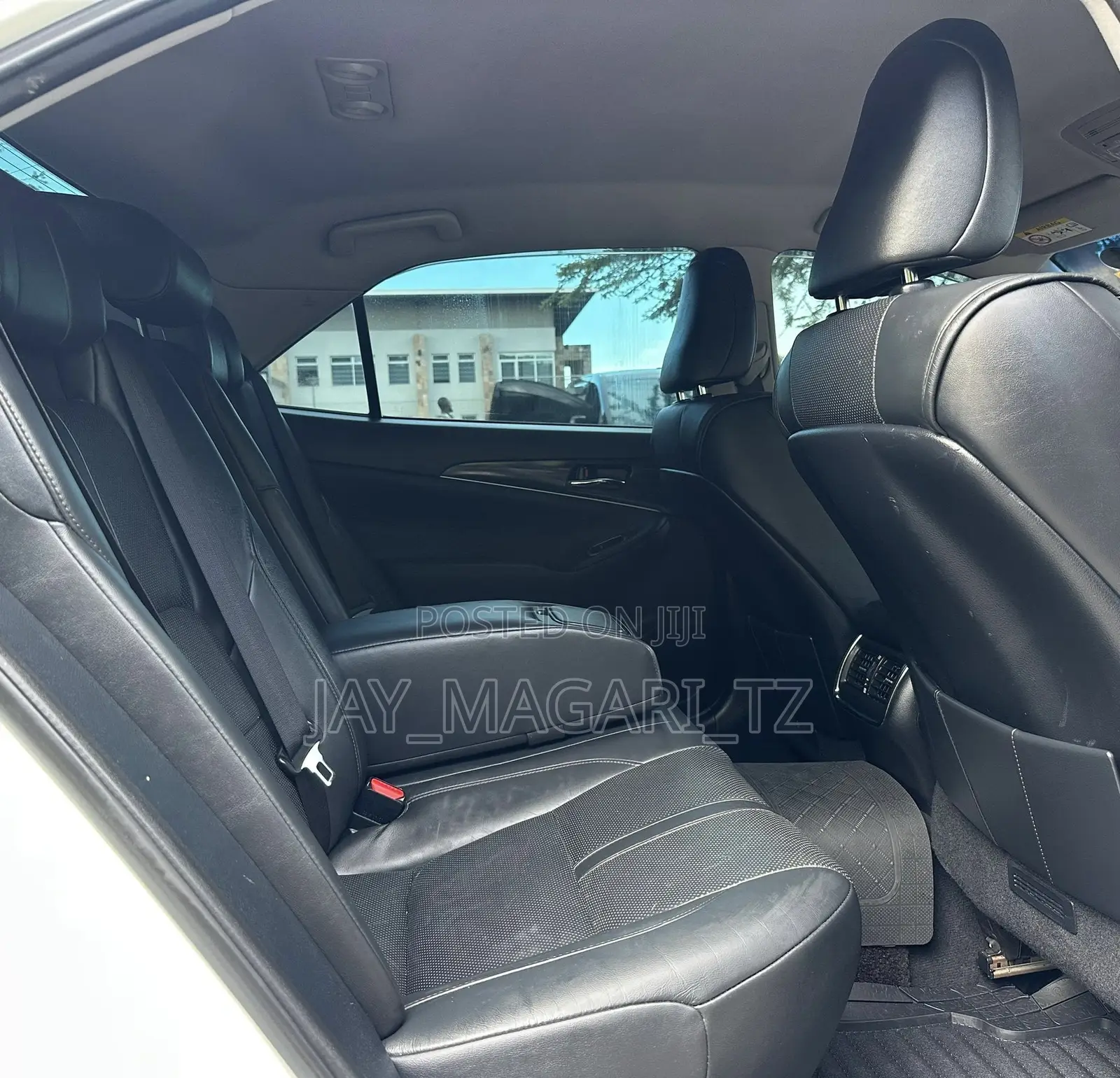 Toyota Crown 2014 White