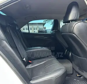 Toyota Crown 2014 White