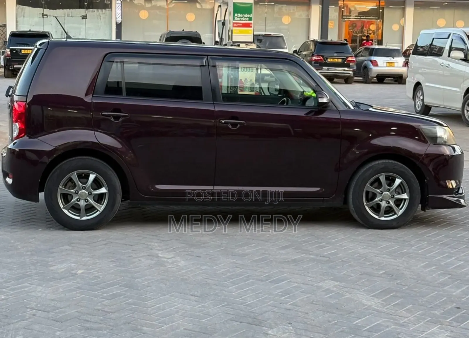 Toyota Corolla Rumion 2010 Brown