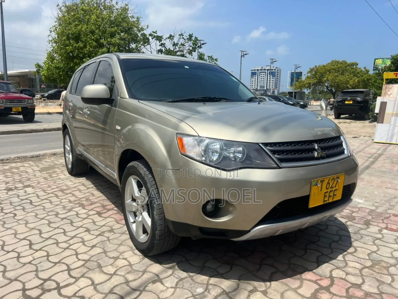 Mitsubishi Outlander 2009 Gold