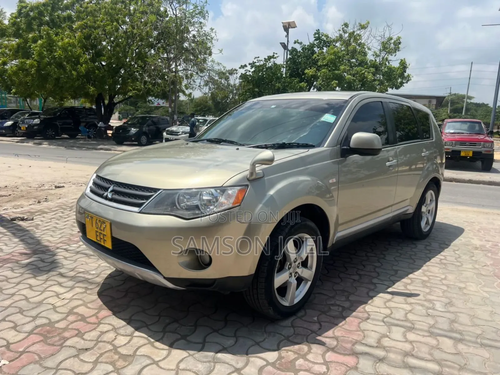 Mitsubishi Outlander 2009 Gold