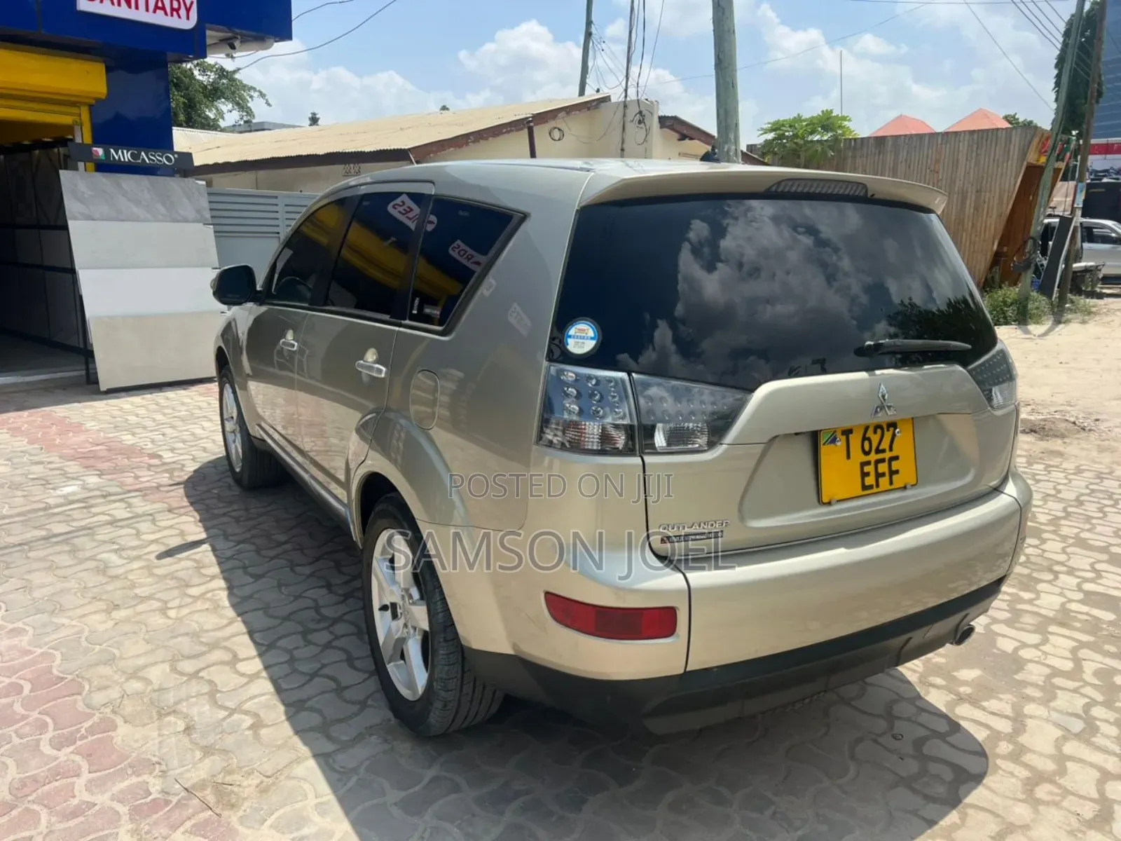 Mitsubishi Outlander 2009 Gold