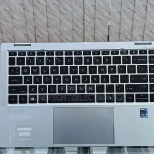 New Laptop HP EliteBook 1040 G8 16GB Intel Core i7 SSD 512GB