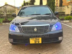 Toyota Crown 2004 Black