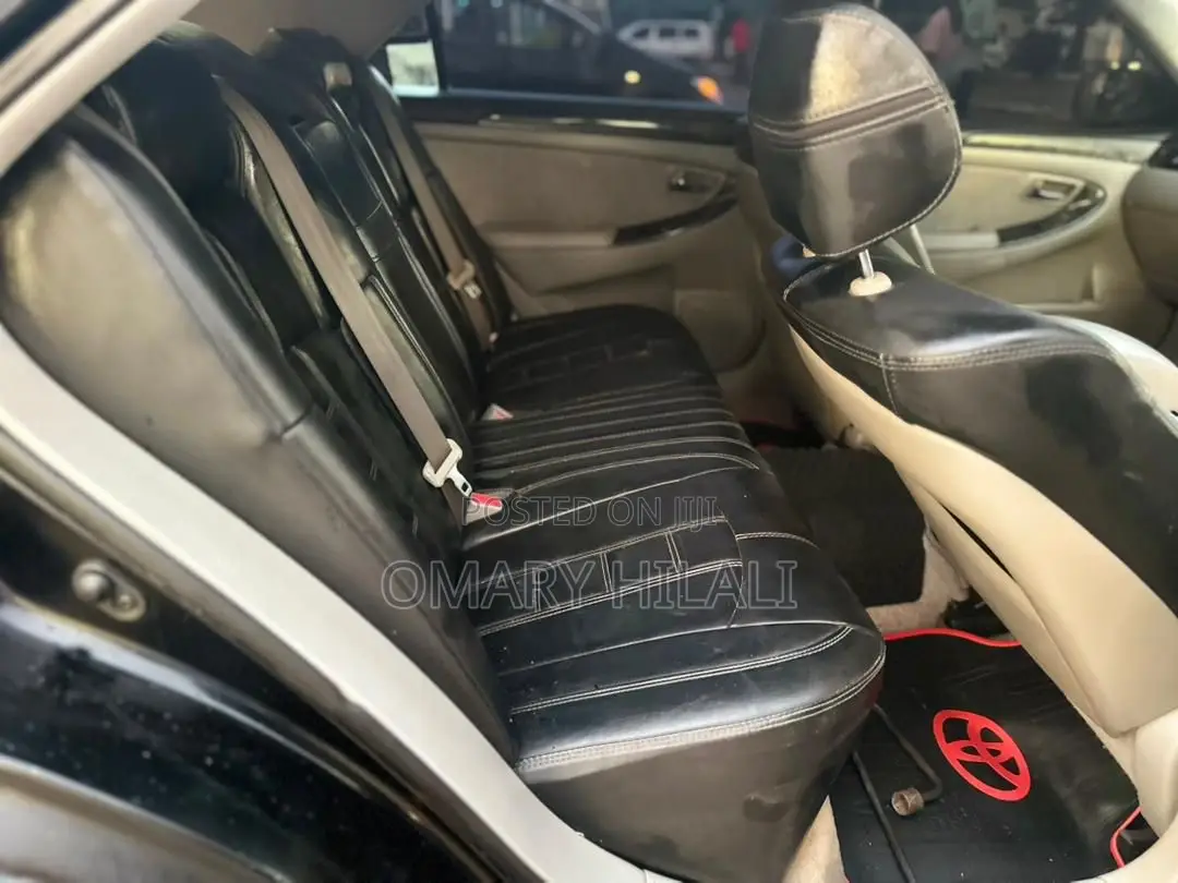 Toyota Crown 2004 Black