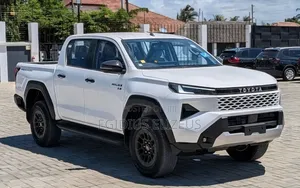 New Toyota Hilux 2025 White