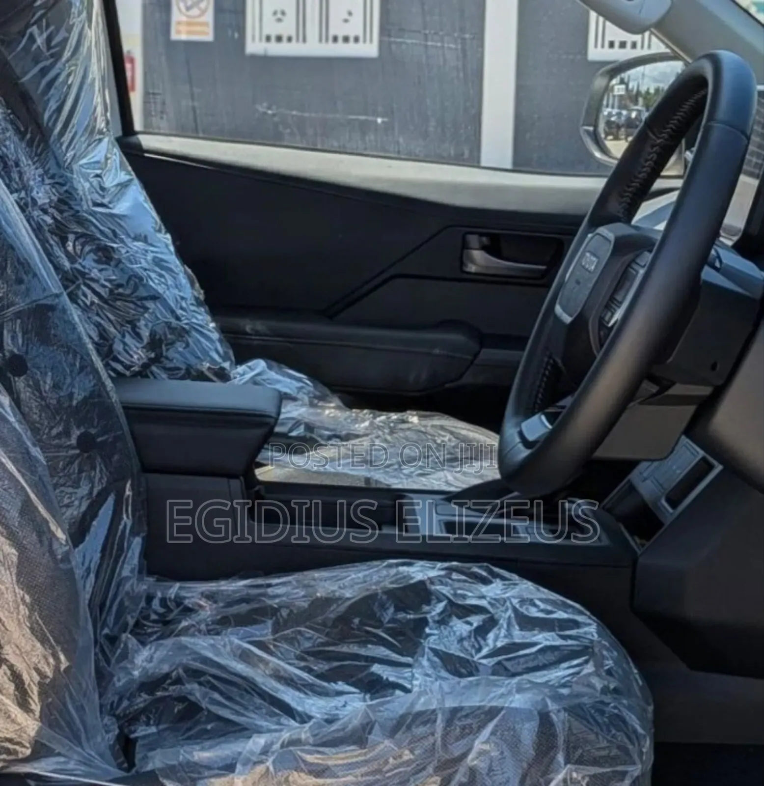 New Toyota Hilux 2025 White