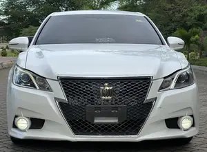 Toyota Crown 2014 White