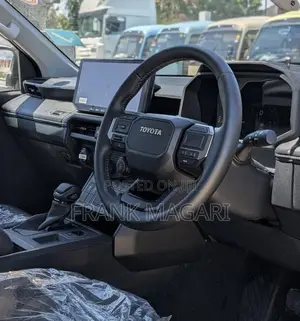 New Toyota Hilux 2025 White