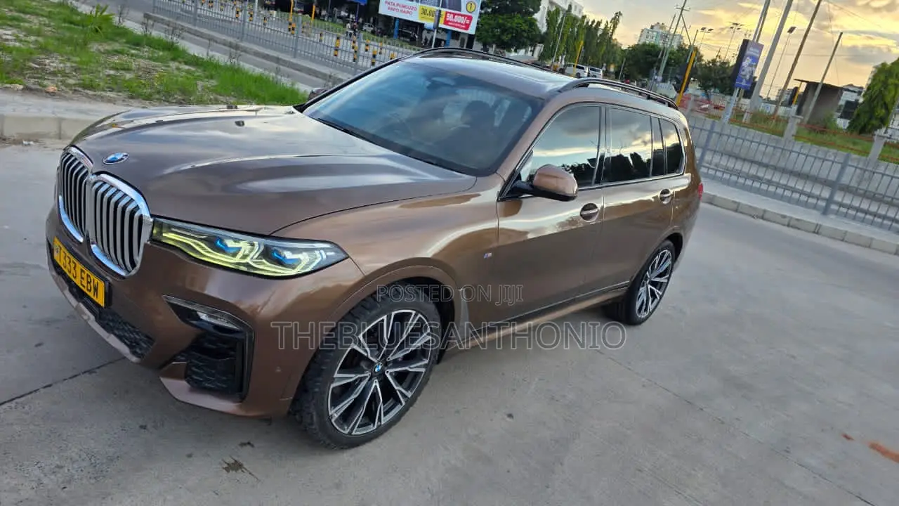 BMW X7 2020 Gold
