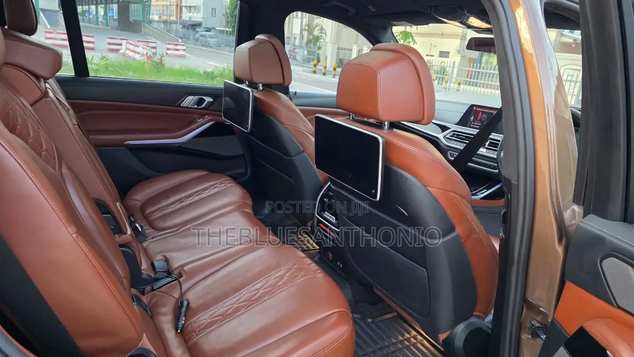 BMW X7 2020 Gold