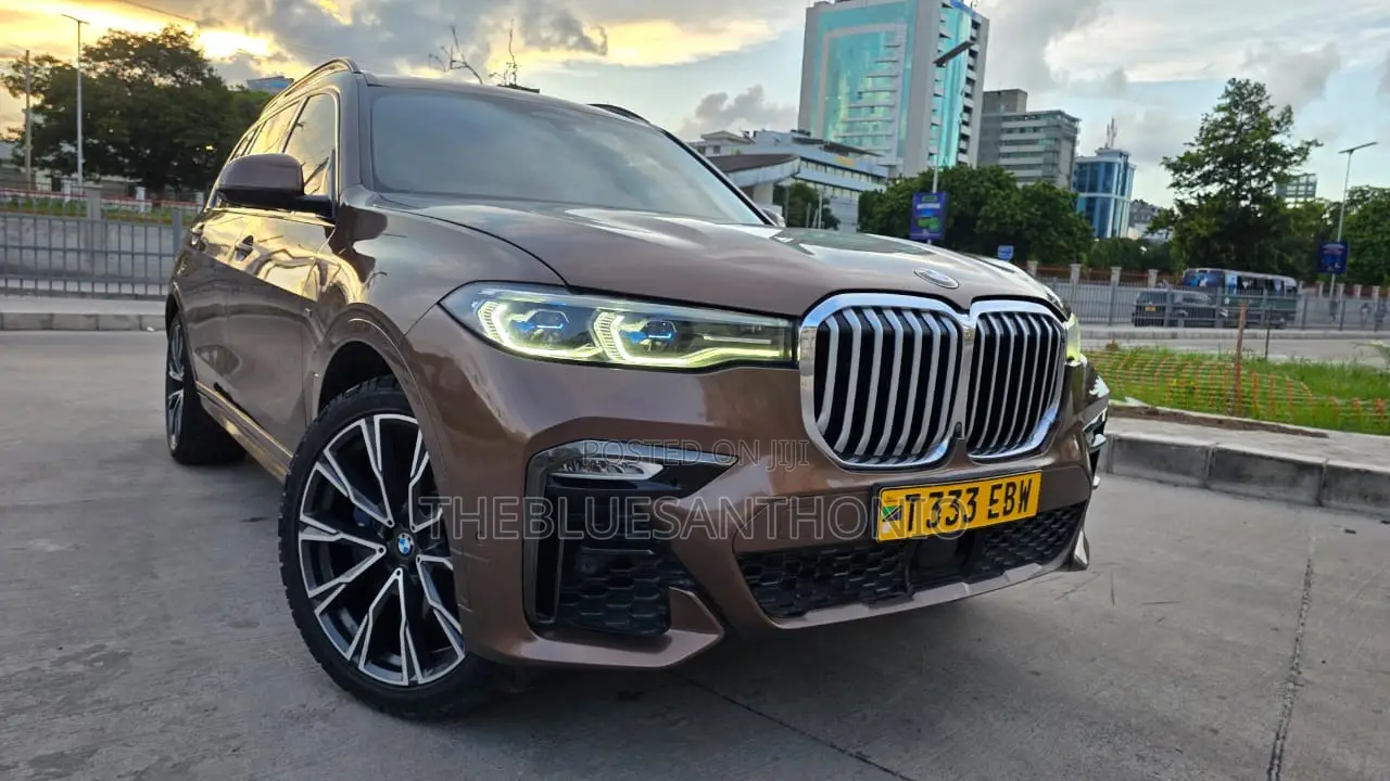BMW X7 2020 Gold