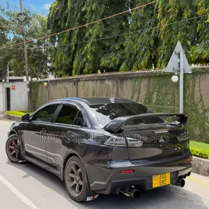 Mitsubishi Lancer Evo 2010 Black