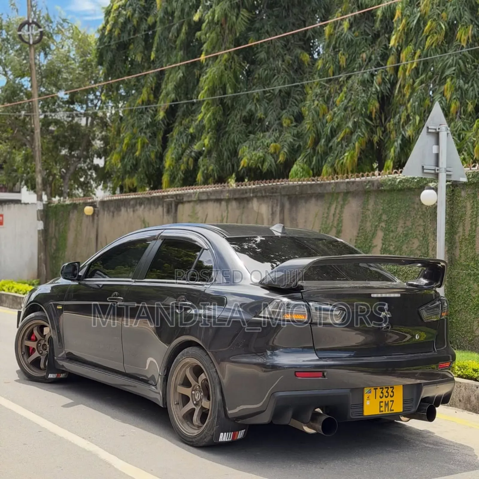 Mitsubishi Lancer Evo 2010 Black