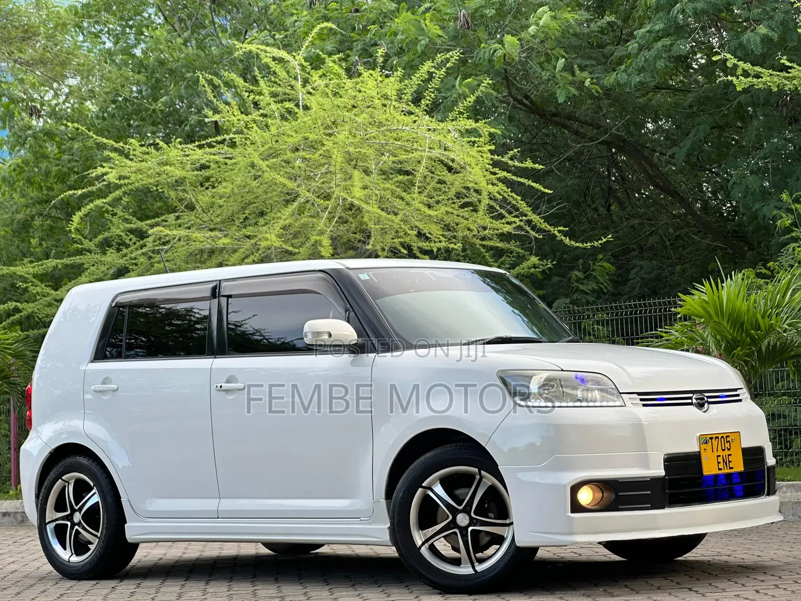 Toyota Corolla Rumion 2009 White