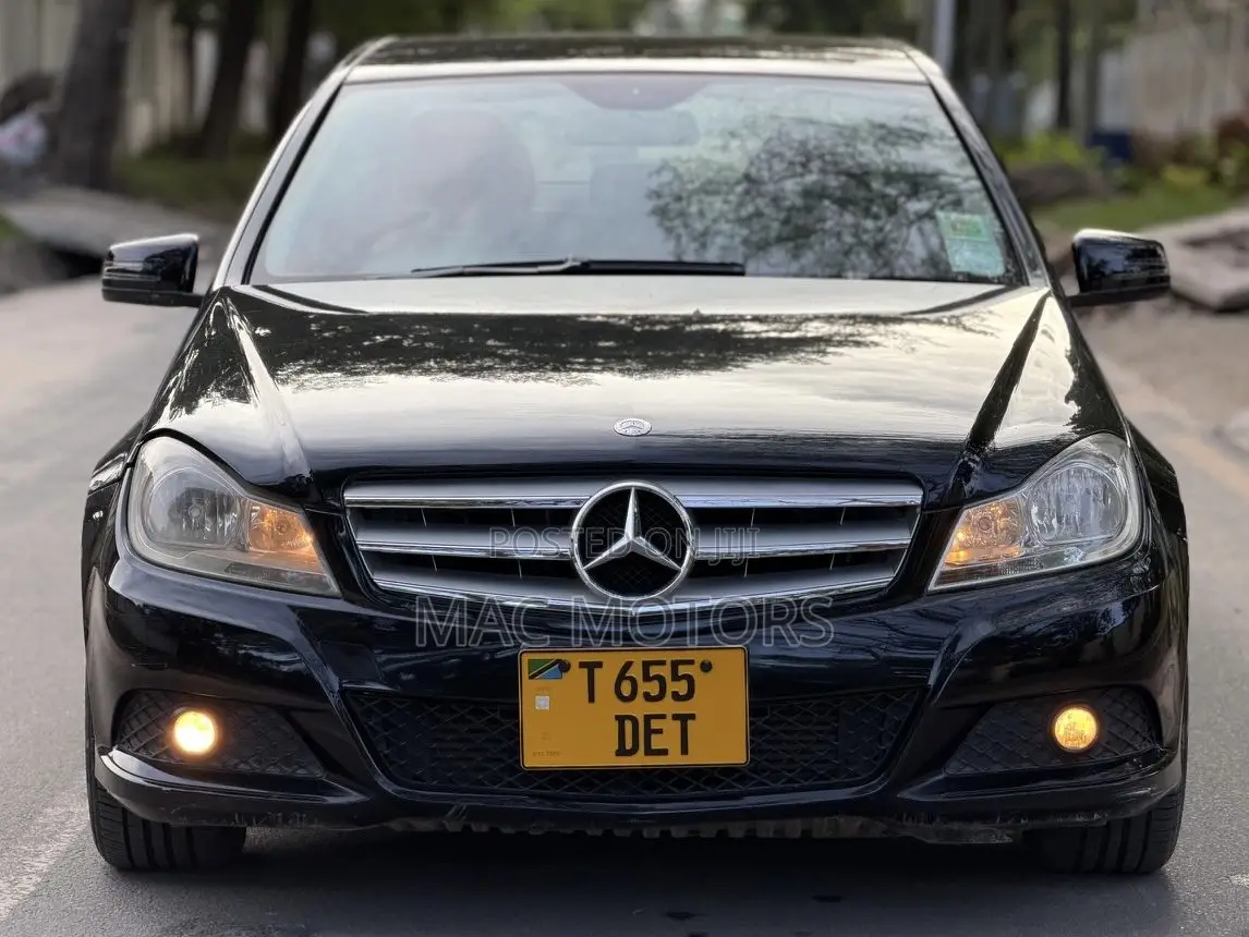 Mercedes-Benz C-Class 2012 Black