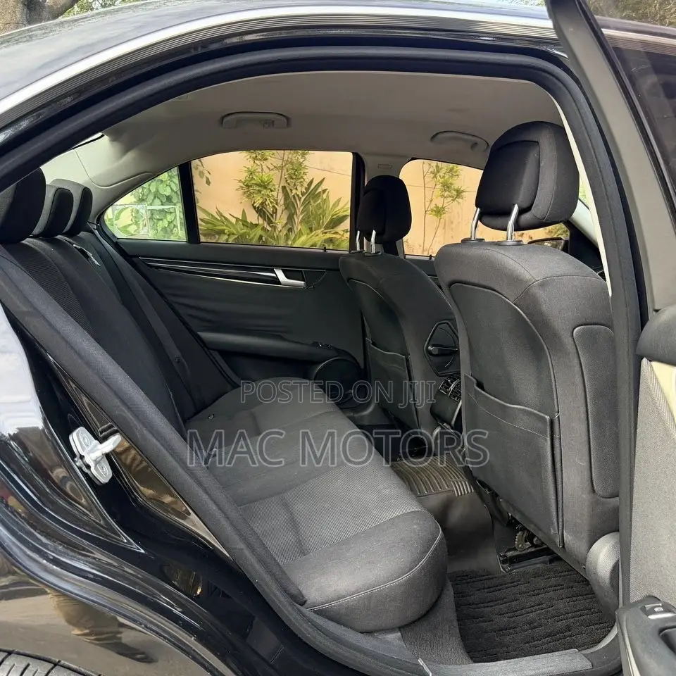 Mercedes-Benz C-Class 2012 Black