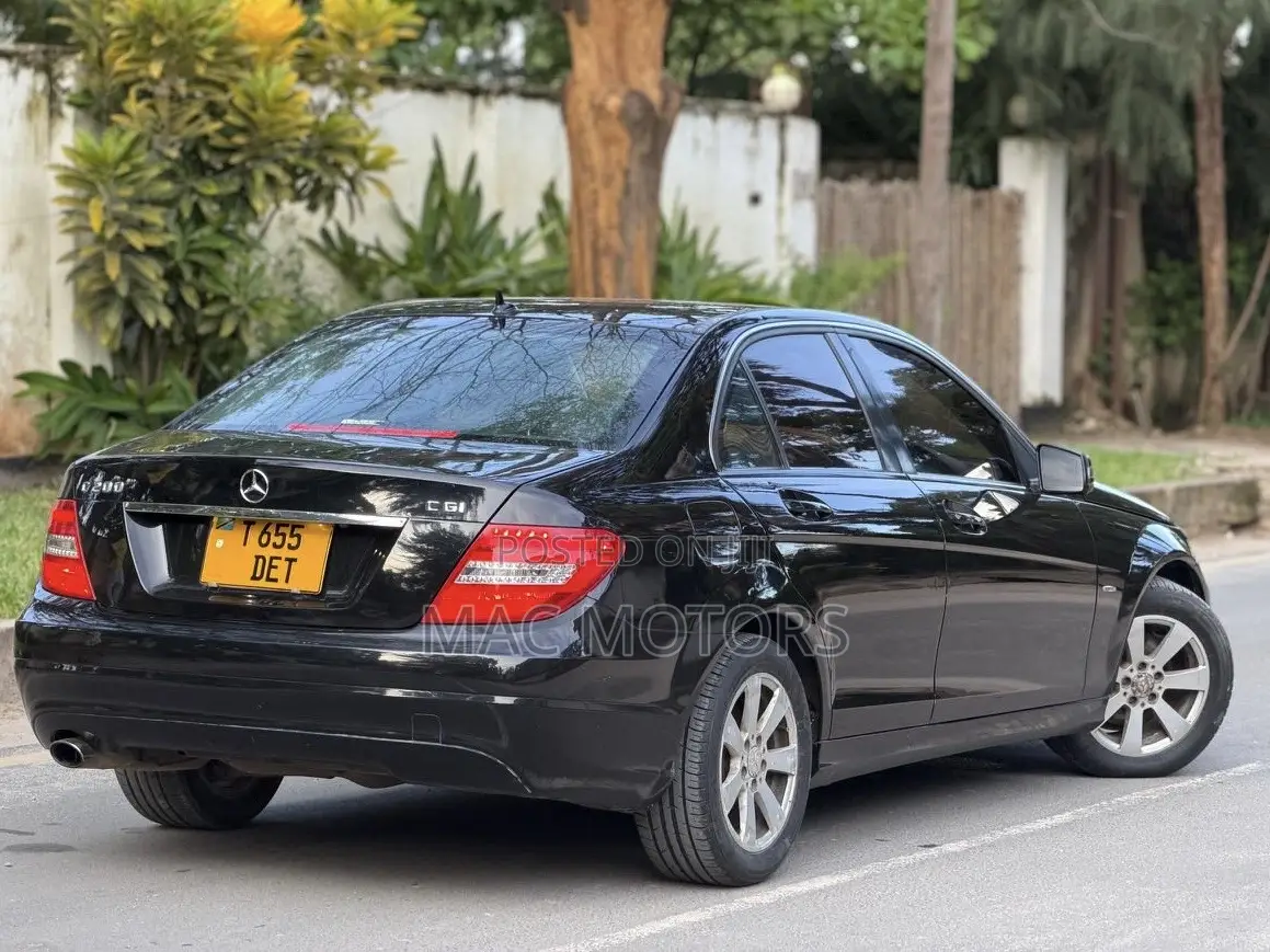 Mercedes-Benz C-Class 2012 Black