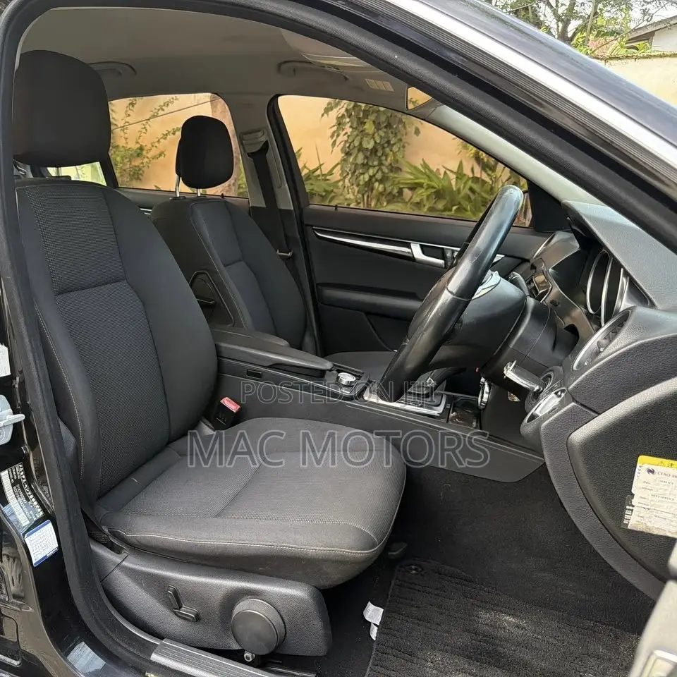 Mercedes-Benz C-Class 2012 Black