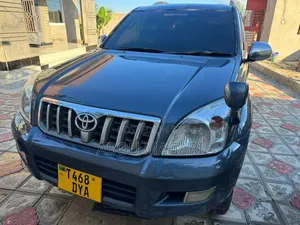 Toyota Land Cruiser Prado 3.4 3dr 2005 Gray