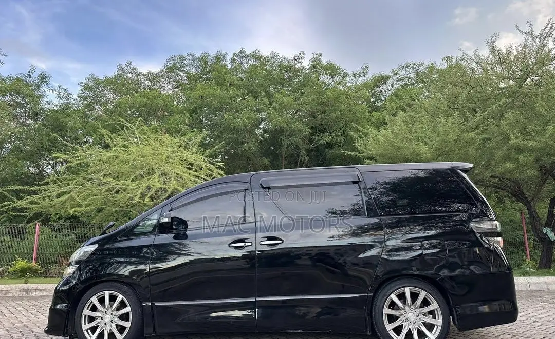 Toyota Alphard 2009 Black