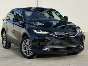 Toyota Harrier 2.0 2020 Black