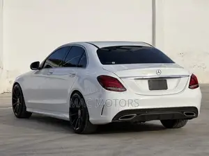 Mercedes-Benz C200 2015 White