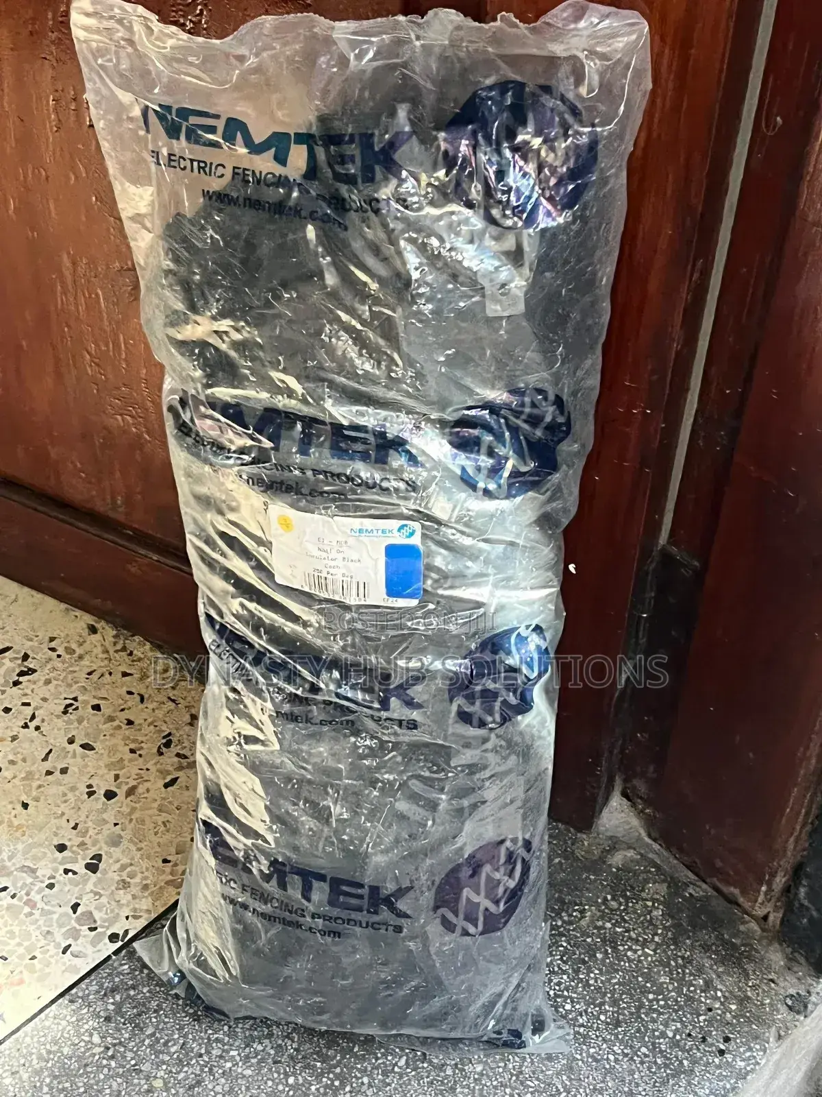 Nemtek W-insulators 250 Pcs In The Package
