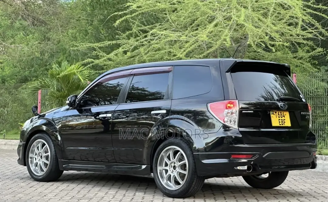 Subaru Forester 2011 Black