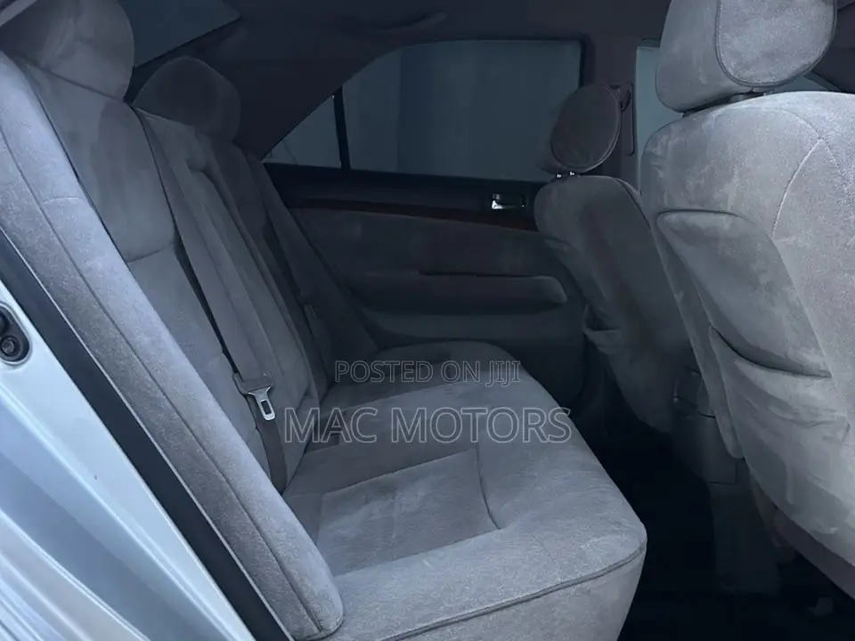 Toyota Mark II 2004 Silver