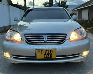 Toyota Mark II 2004 Silver