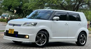 Toyota Corolla Rumion 2009 White