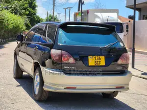 Toyota Harrier 2002 Black