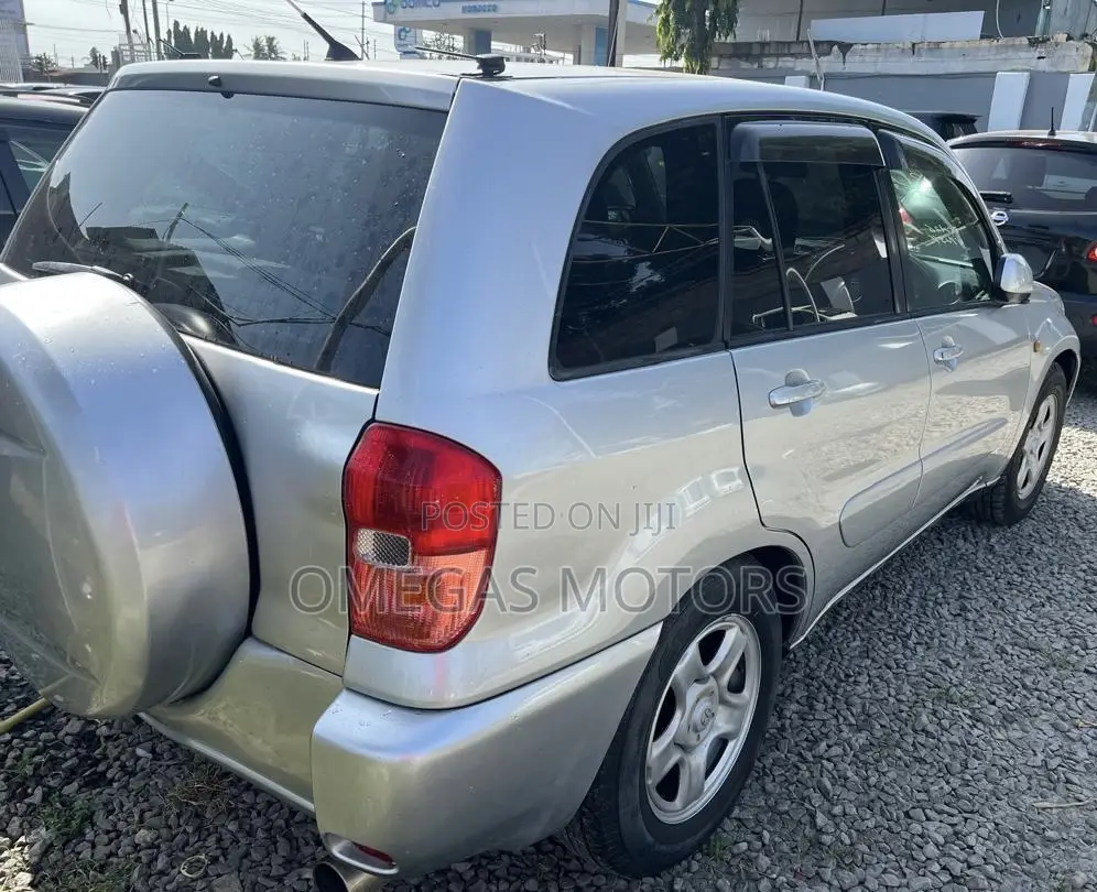 Toyota RAV4 1.8 2004 Silver