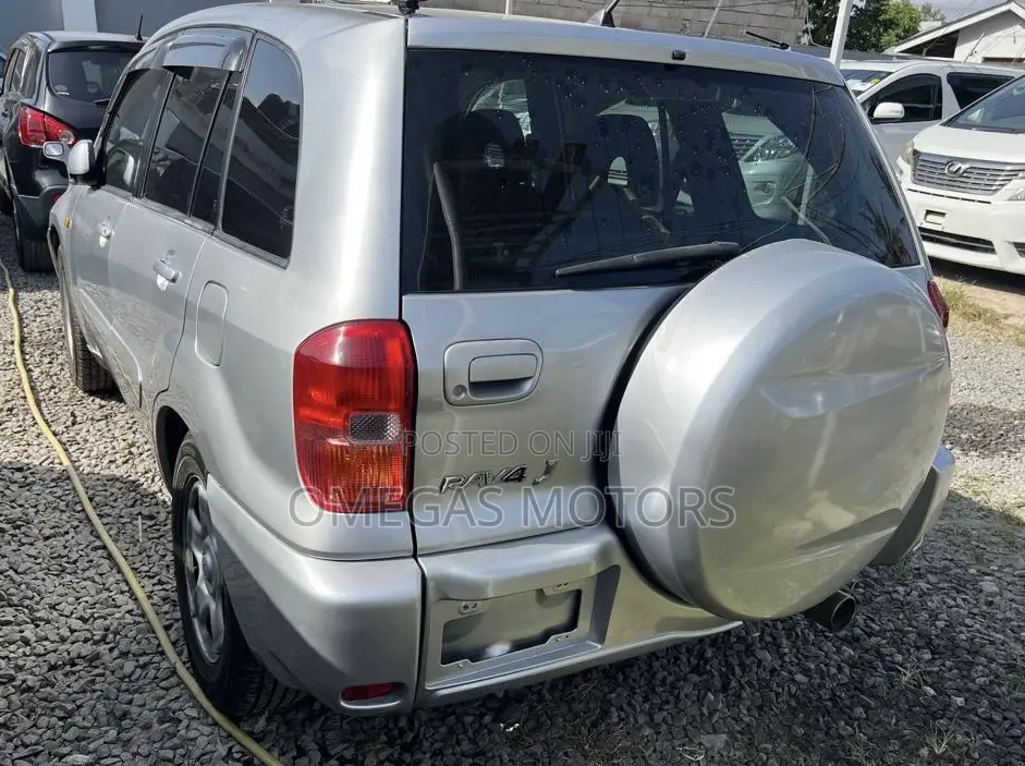 Toyota RAV4 1.8 2004 Silver