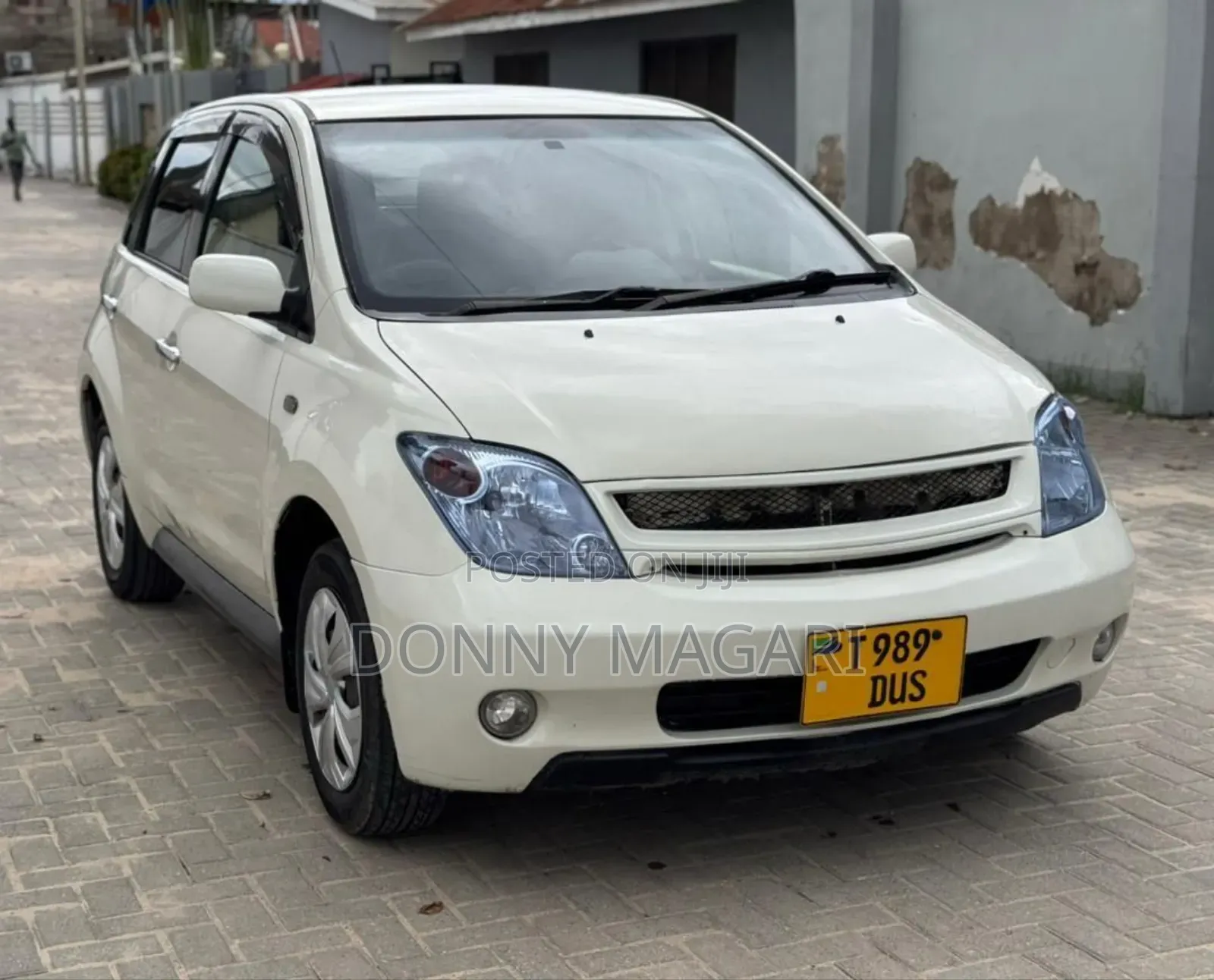 Toyota IST 2004 White