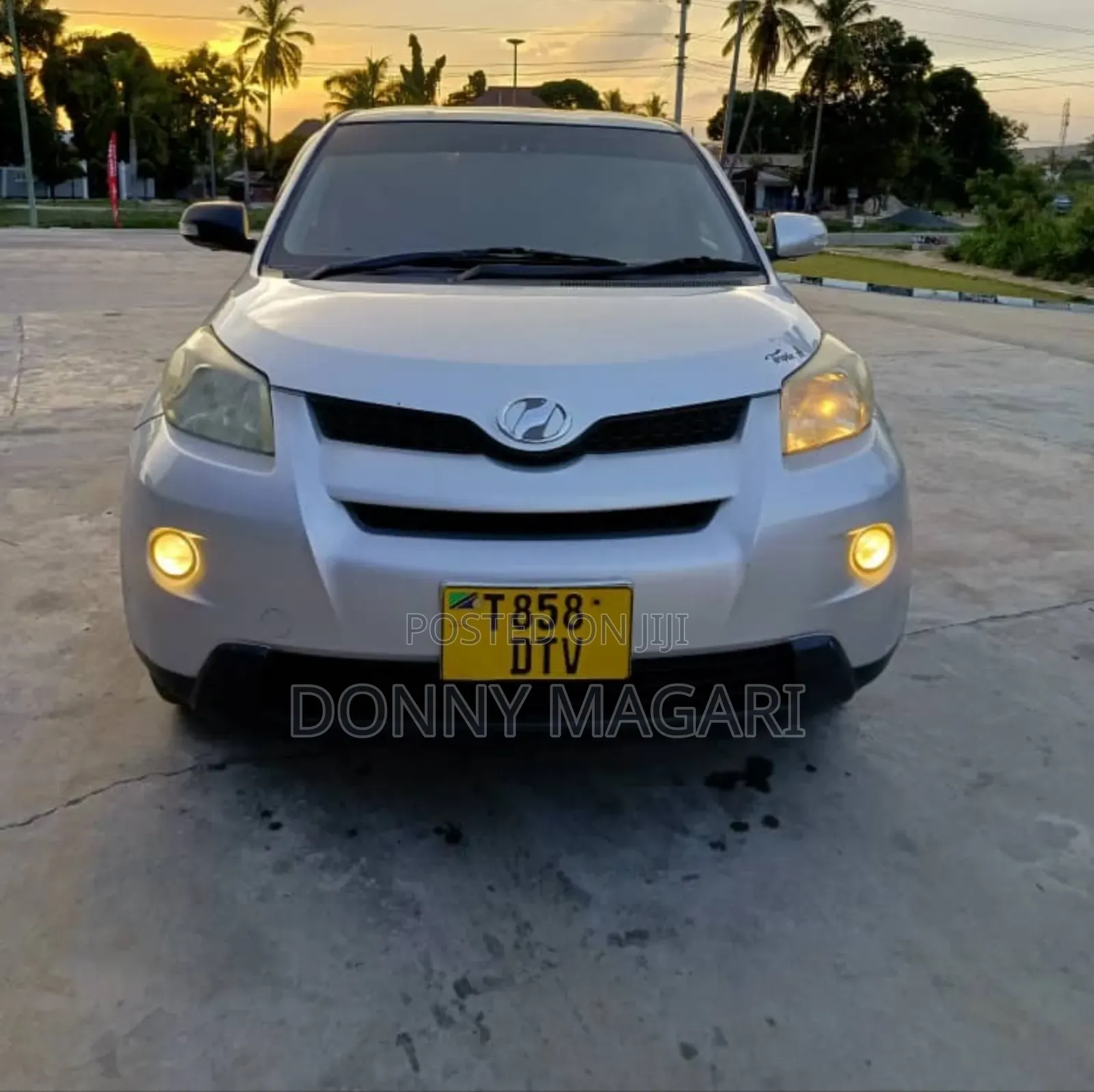 Toyota IST 2010 Silver