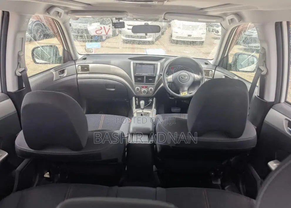 Subaru Forester 2010 Pearl