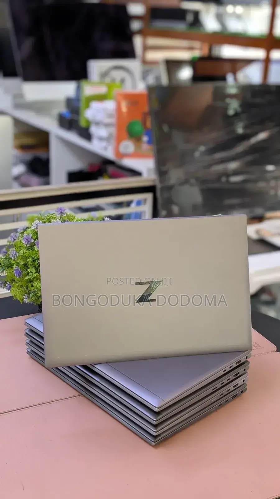 New Laptop HP ZBook Firefly 14 G7 16GB Intel Core i7 SSD 256GB