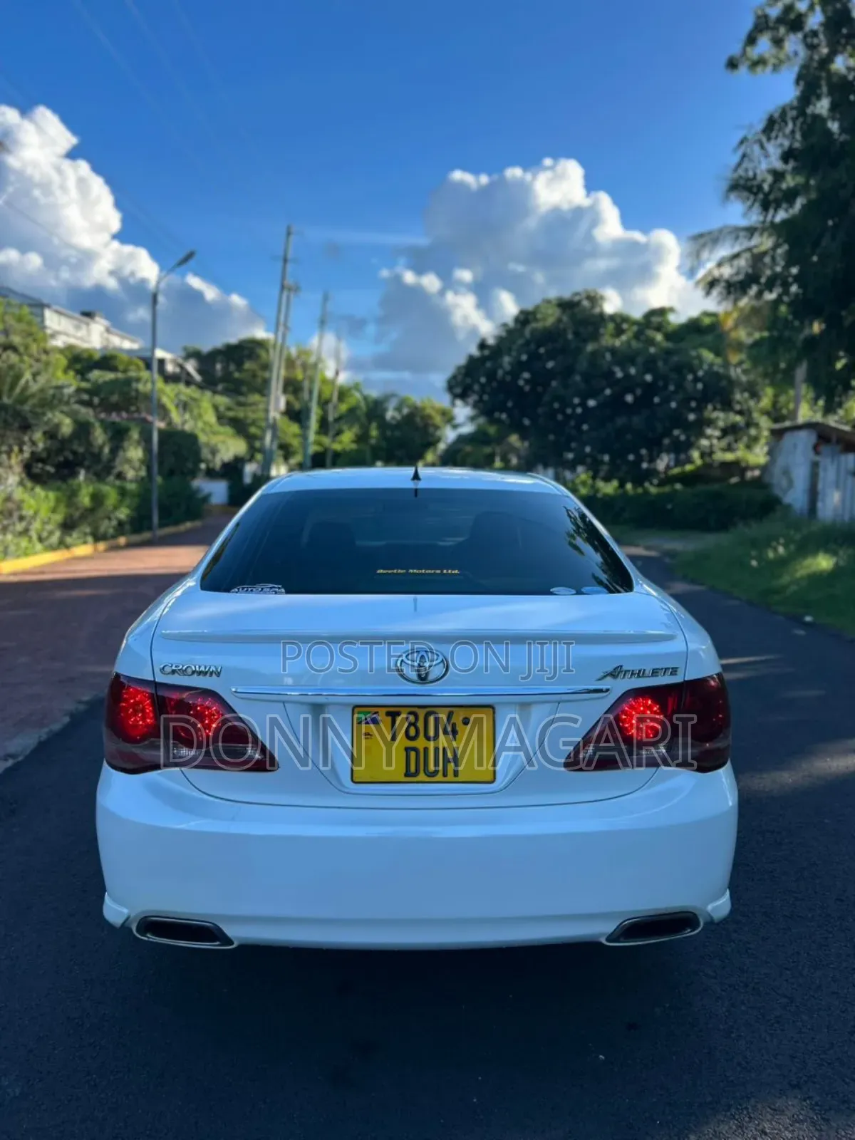 Toyota Crown 2009 White