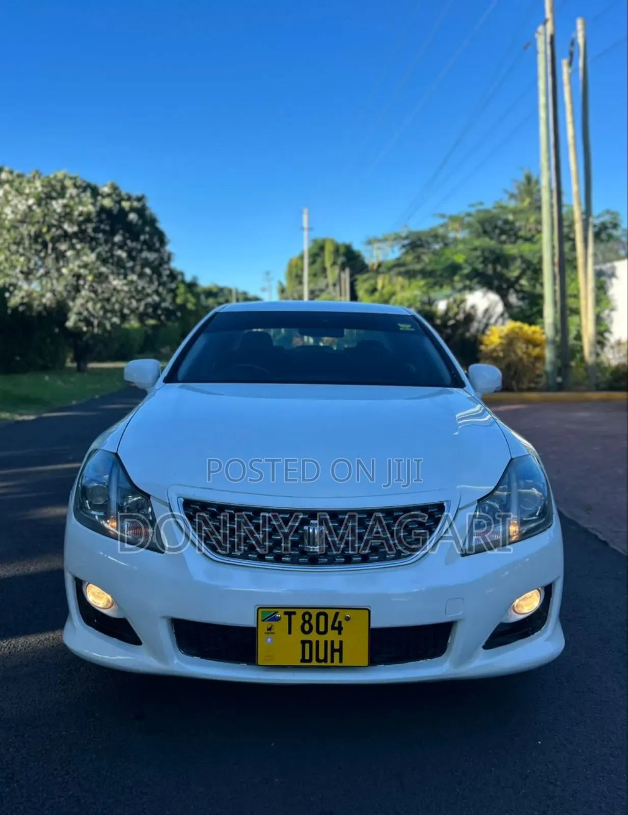 Toyota Crown 2009 White