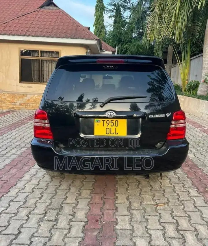 Toyota Kluger 2005 Black
